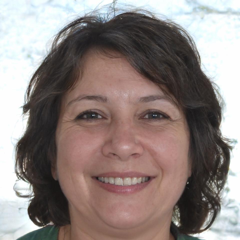 Lysandra Freiberg, erfahrene Finanzanalystin und Dozentin